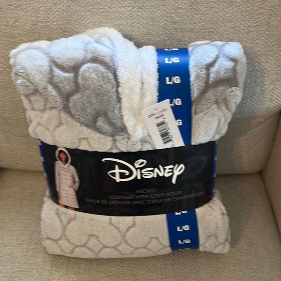 Disney Mickey & Minnie Lounger with Cozy
Hood / Grey (SM/M/L/XL/XXL) NWT - Picture 6 of 9